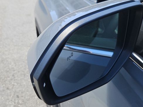 New 2026 Volkswagen Atlas SE image 12