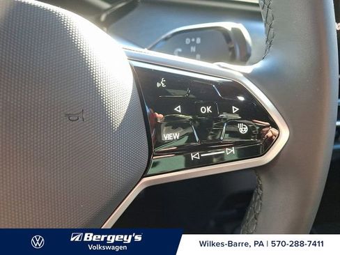 New 2025 Volkswagen ID. Buzz Pro S RWD image 23