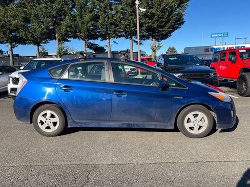 Used 2011 Toyota Prius Two image 7