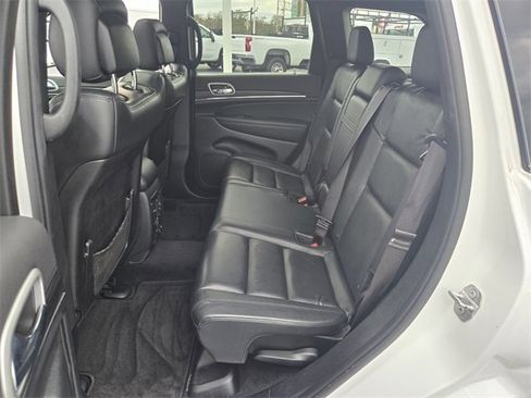 Used 2022 Jeep Grand Cherokee Limited w/ Trailer Tow Group IV image 11