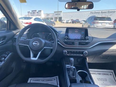 Used 2023 Nissan Altima 2.5 SV image 14