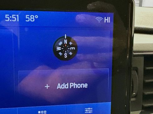 Used 2024 Ford Explorer XLT w/ Equipment Group 202A image 22