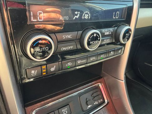 Used 2021 Subaru Ascent Touring w/ Popular Package #2A image 21