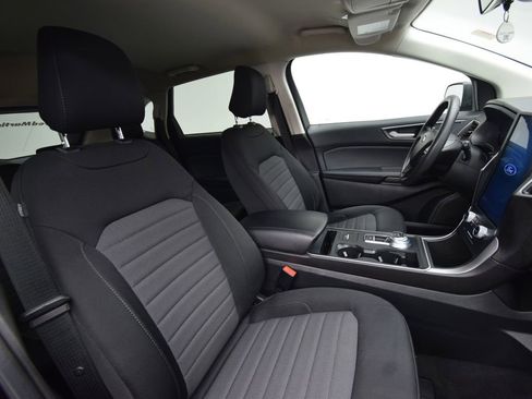 Used 2022 Ford Edge SE image 17