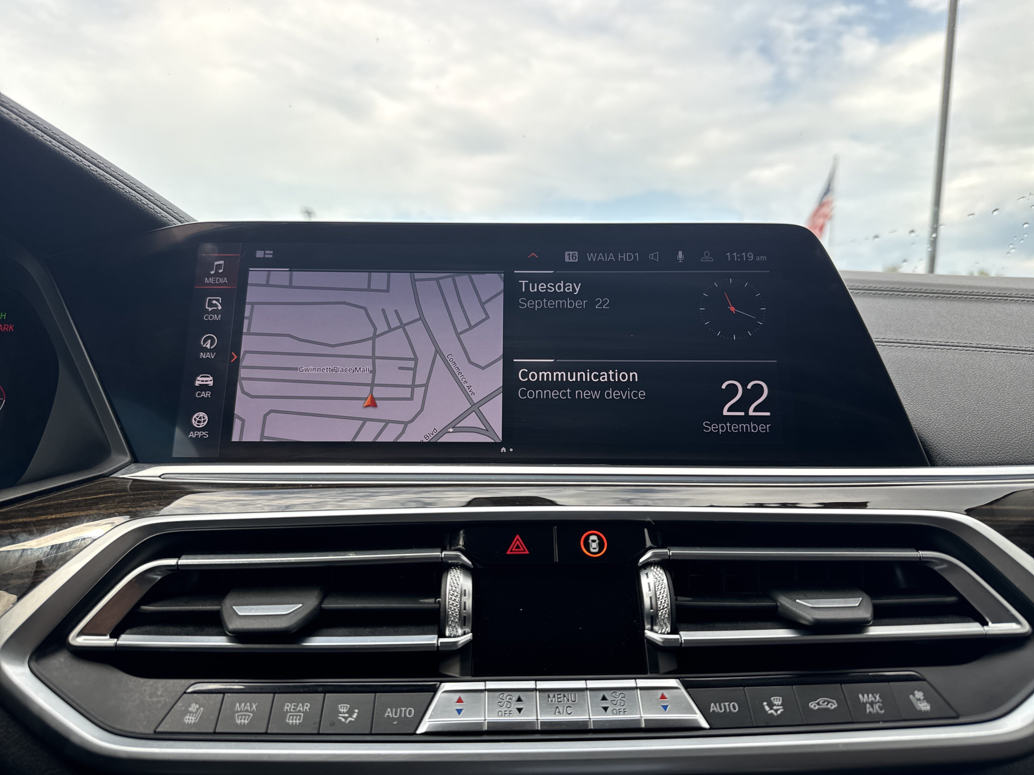 Used 2020 BMW X7 xDrive40i w/ Premium Package AWD/4WD image 23