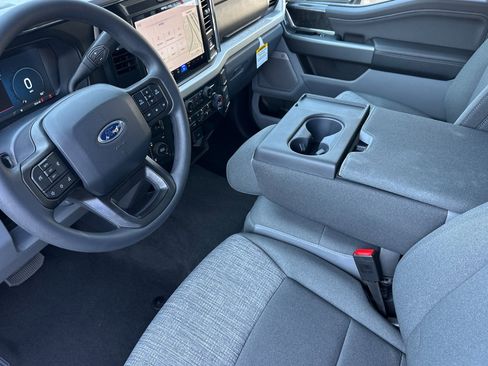 New 2026 Ford F250 XLT w/ XLT Premium Package image 9