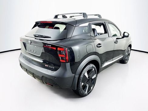 New 2026 Nissan Kicks SR w/ Cold Weather Package image 5