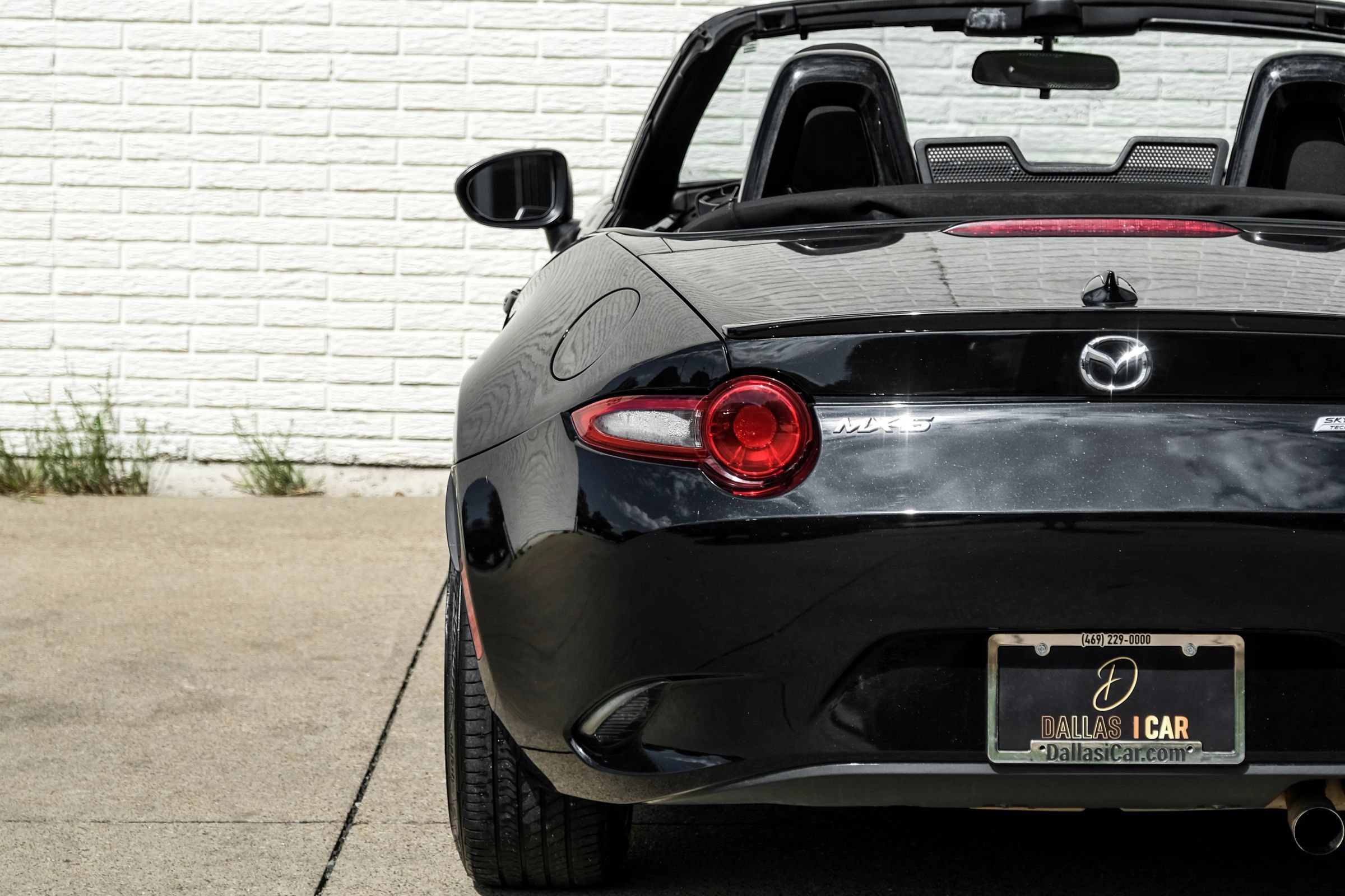 Used 2016 MAZDA MX-5 Miata Club RWD image 39
