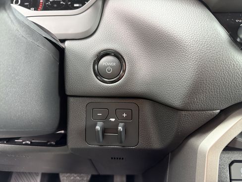 New 2026 Toyota Tundra Limited AWD/4WD image 26