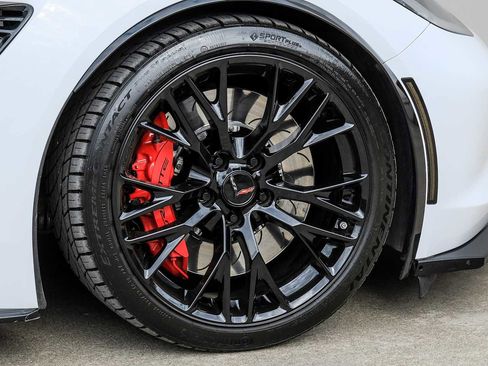 Used 2019 Chevrolet Corvette Z06 image 58