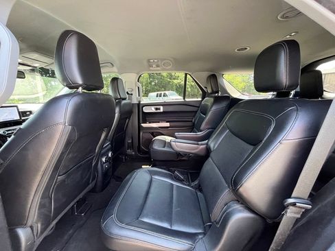 Used 2021 Ford Explorer Limited AWD/4WD image 26