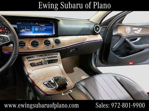 Used 2018 Mercedes-Benz E 400 4MATIC Sedan image 24