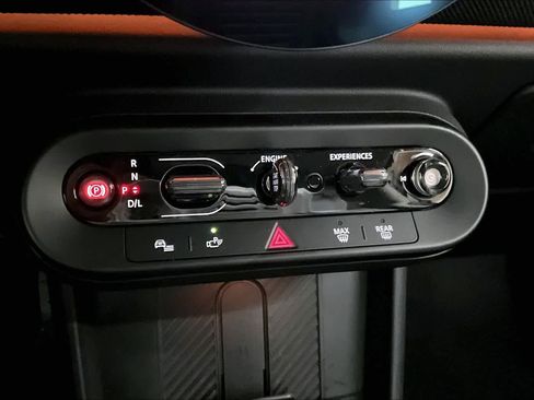 Certified 2025 MINI Cooper 2-Door Hardtop image 34