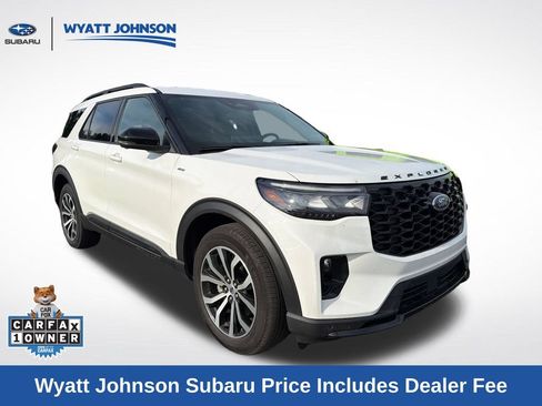 Used 2025 Ford Explorer ST-Line AWD/4WD image 8