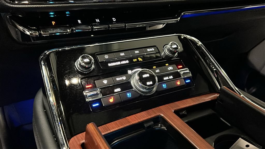 Certified 2022 Lincoln Navigator Reserve AWD/4WD image 19