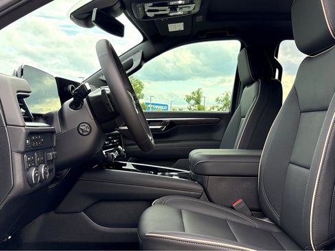 New 2026 Chevrolet Tahoe Premier w/ Sun And Tow Package AWD/4WD image 14
