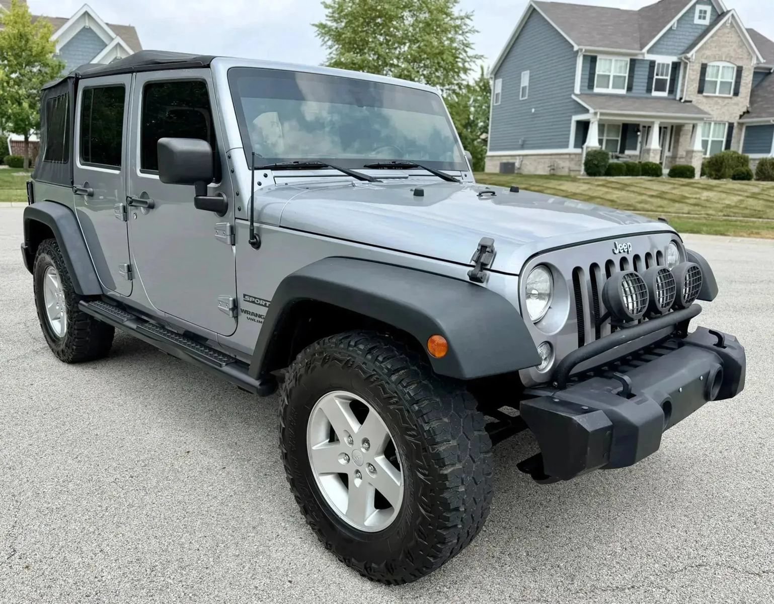 Used 2014 Jeep Wrangler Unlimited Sport w/ Quick Order Package 23S AWD/4WD image 1