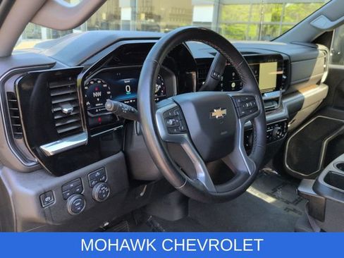 Used 2024 Chevrolet Silverado 2500 LT w/ Convenience Package AWD/4WD image 11