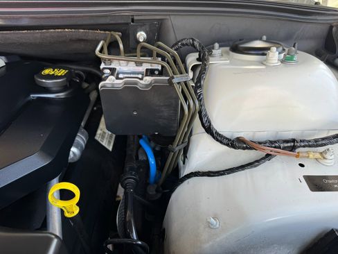 Used 2008 Land Rover Range Rover HSE image 59