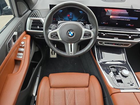 Used 2023 BMW X7 M60i w/ Executive Package image 12