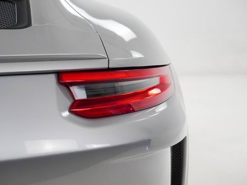 Certified 2018 Porsche 911 GT3 image 10