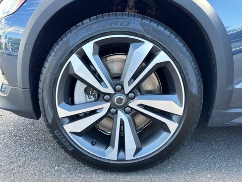 New 2026 Volvo V60 B5 Cross Country Plus w/ Climate Package AWD/4WD image 28
