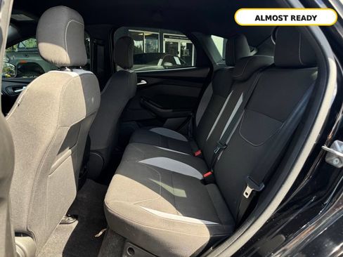 Used 2017 Ford Focus ST FWD image 21