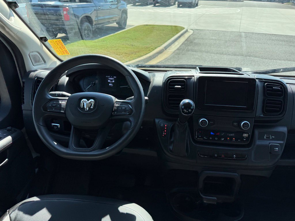 Used 2025 RAM ProMaster 2500 w/ Convenience Group FWD image 8