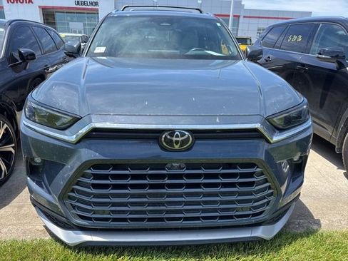Used 2024 Toyota Grand Highlander AWD Hybrid image 14