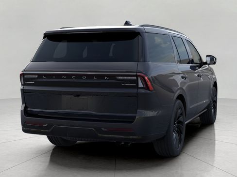 New 2026 Lincoln Navigator Reserve w/ Jet Appearance Package AWD/4WD image 8