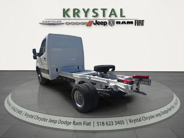 Used 2023 Mercedes-Benz Sprinter 3500 image 4