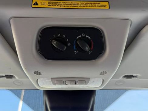 Used 2018 Ford Transit 350 XL image 18