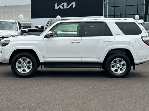 Used 2018 Toyota 4Runner SR5 Premium AWD/4WD image 7