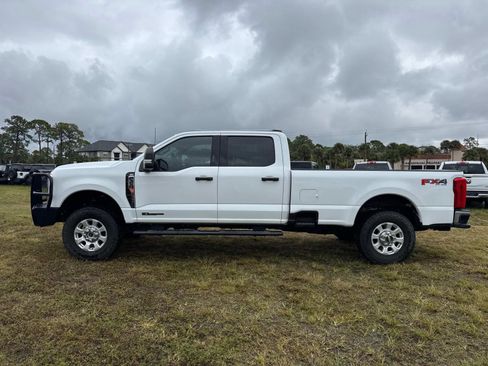 Used 2023 Ford F350 XLT w/ FX4 Off-Road Package image 6