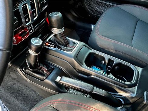 Used 2022 Jeep Wrangler Rubicon image 15