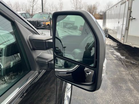 Used 2018 Ford F150 Platinum w/ Equipment Group 701A Luxury image 31