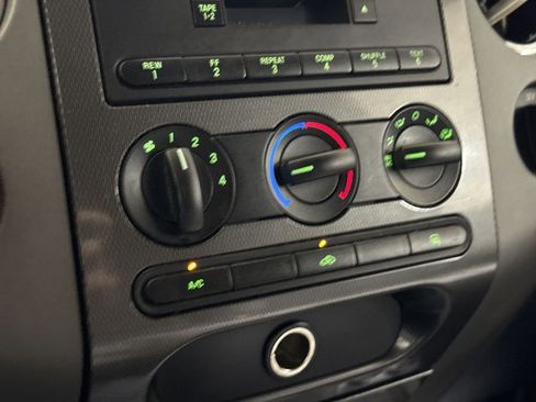 Used 2005 Ford F150 XL image 15