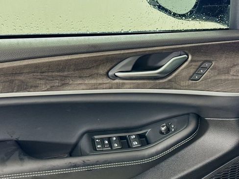 New 2025 Jeep Grand Cherokee L Limited image 18