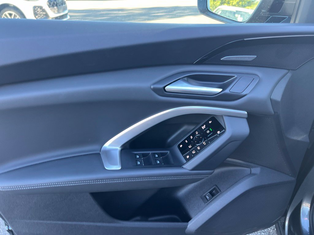 Used 2025 Audi Q5 Premium Plus AWD/4WD image 9