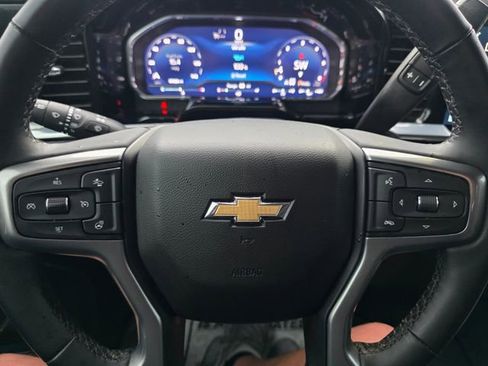 Used 2024 Chevrolet Silverado 1500 LT AWD/4WD image 19