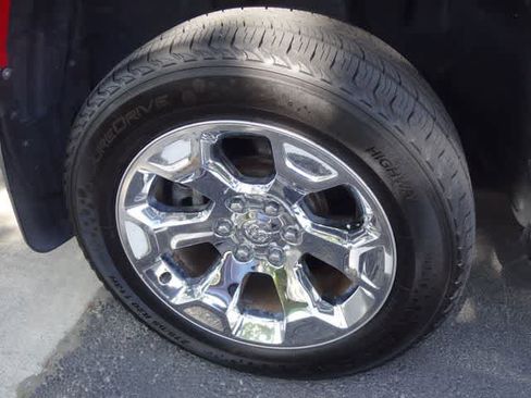 Used 2019 RAM 1500 Big Horn AWD/4WD image 13