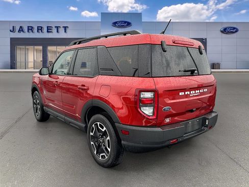 Used 2023 Ford Bronco Sport Outer Banks w/ Tech Package AWD/4WD image 3