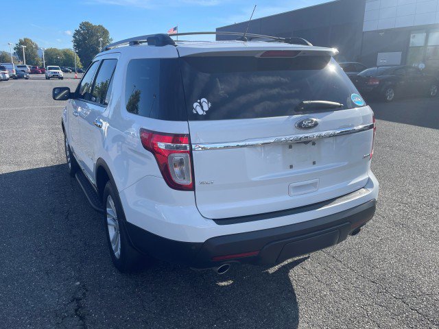 Used 2015 Ford Explorer XLT w/ Equipment Group 202B AWD/4WD image 4