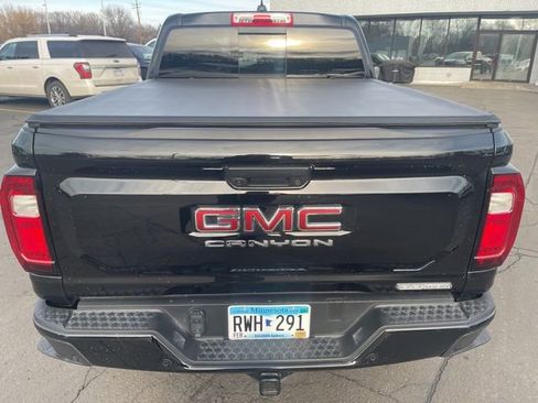 Used 2024 GMC Canyon Elevation w/ Elevation Premium Package image 8
