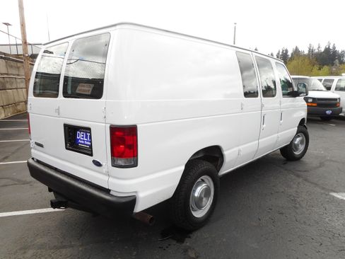 Used 2006 Ford E-250 and Econoline 250 image 10