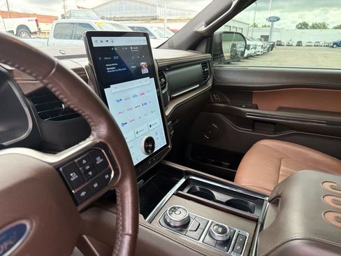 Used 2022 Ford Expedition King Ranch AWD/4WD image 19