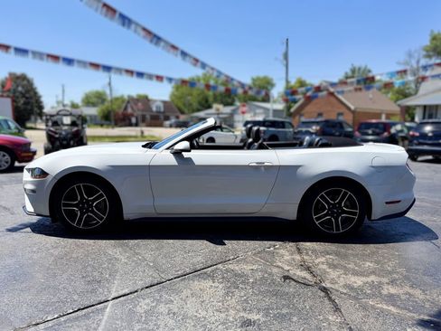 Used 2018 Ford Mustang Premium RWD image 5