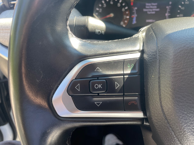 Used 2022 Jeep Compass Latitude w/ Sun and Sound Group AWD/4WD image 30