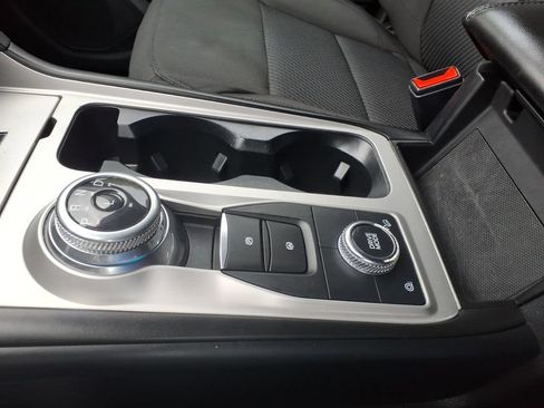 Certified 2022 Ford Explorer XLT AWD/4WD image 13
