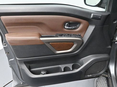 Used 2021 Nissan Titan Platinum Reserve w/ Moonroof Package image 12